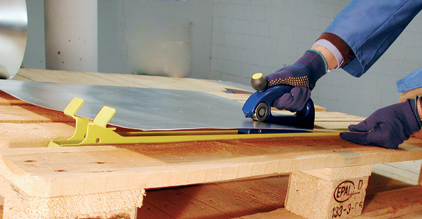 Roll shear with rail 1250mm